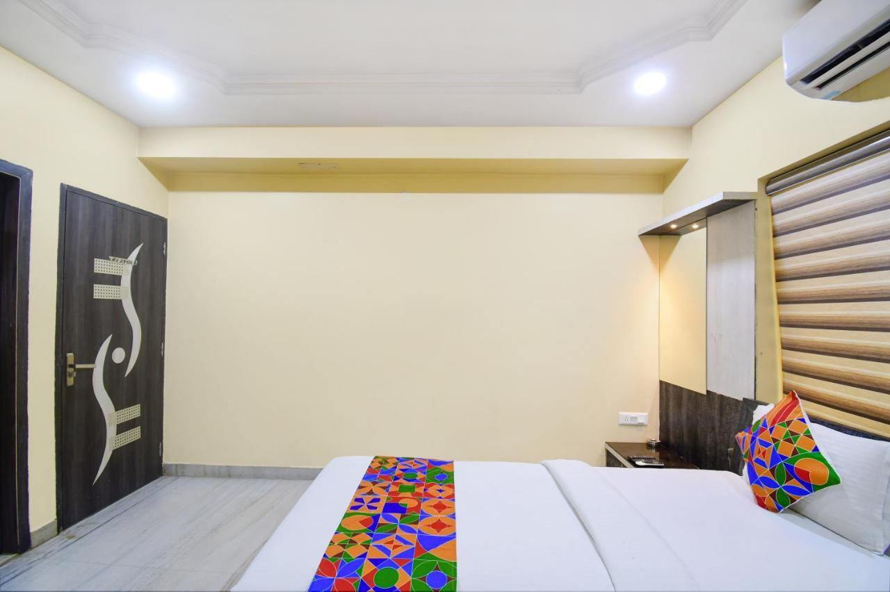 Hotel Fabhotel Divira 3*