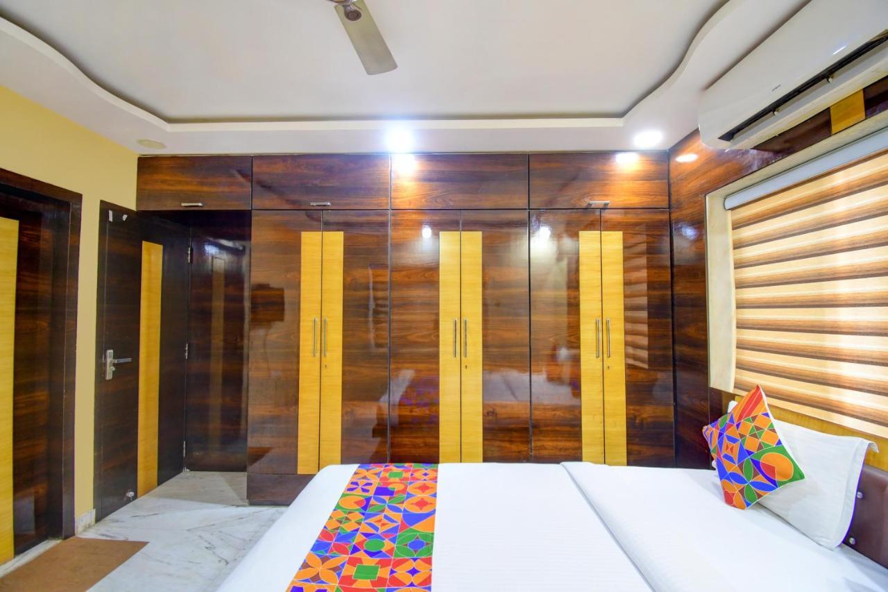 Hotel Fabhotel Divira Kolkata